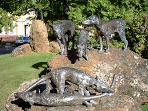 Statue near Launceston Library (1/3/2004)